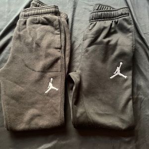 Boys Jordan joggers medium 2 Pair